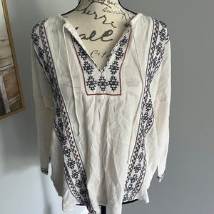 Lucky Brand 3/4 Sleeve embroidered blouse